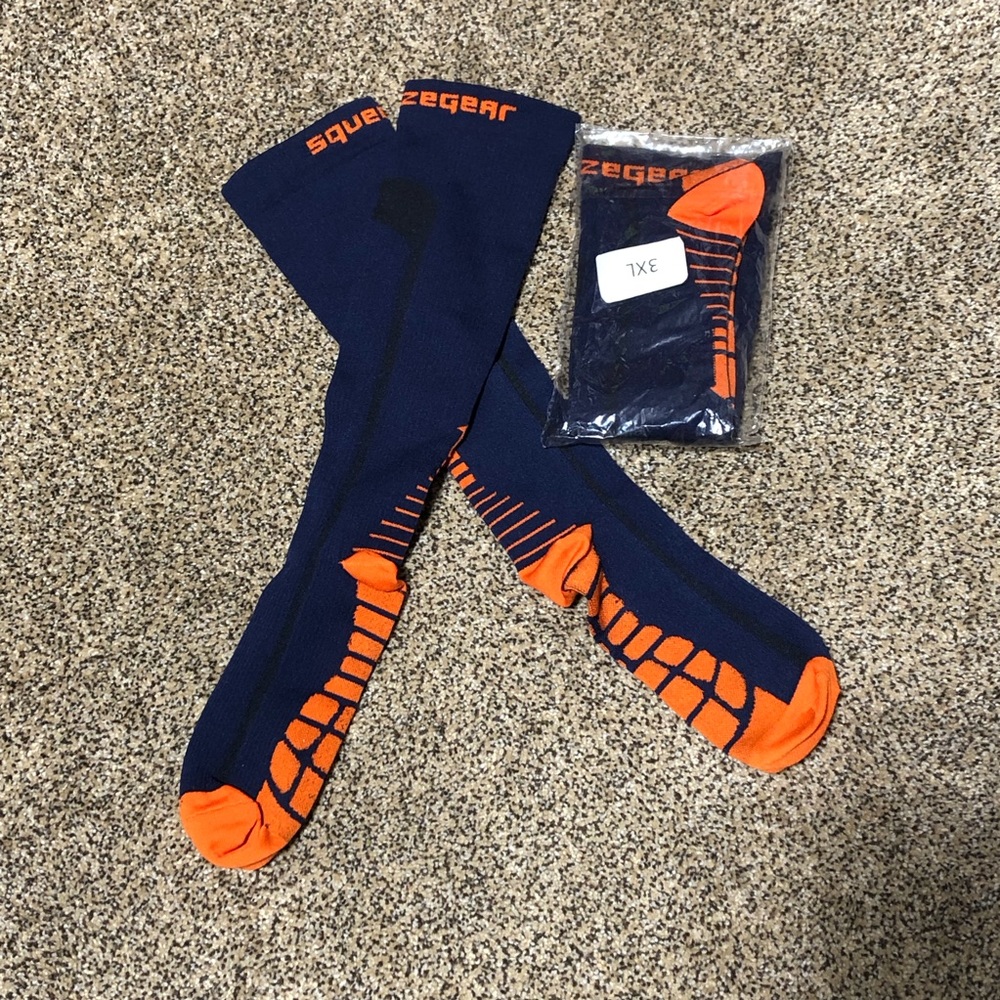 Compression socks 3XL. One NWT ONE PAIR WORN ONCE.
